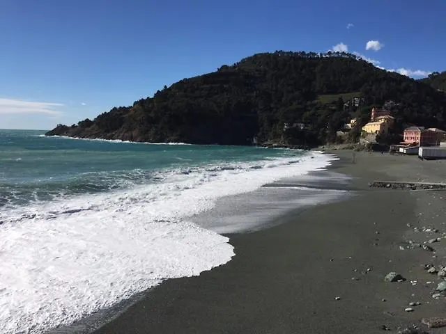 Azzurro Come Il Mare By Portofinovacanze Bonassola